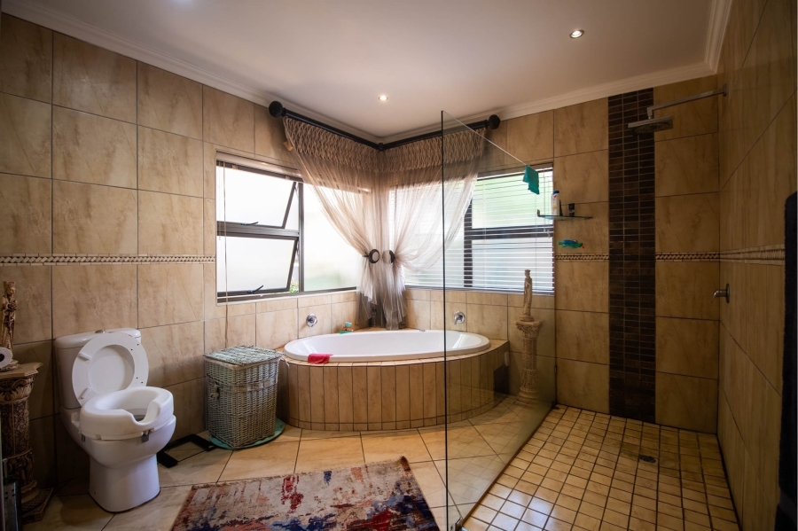 4 Bedroom Property for Sale in Birdwood Estate North West